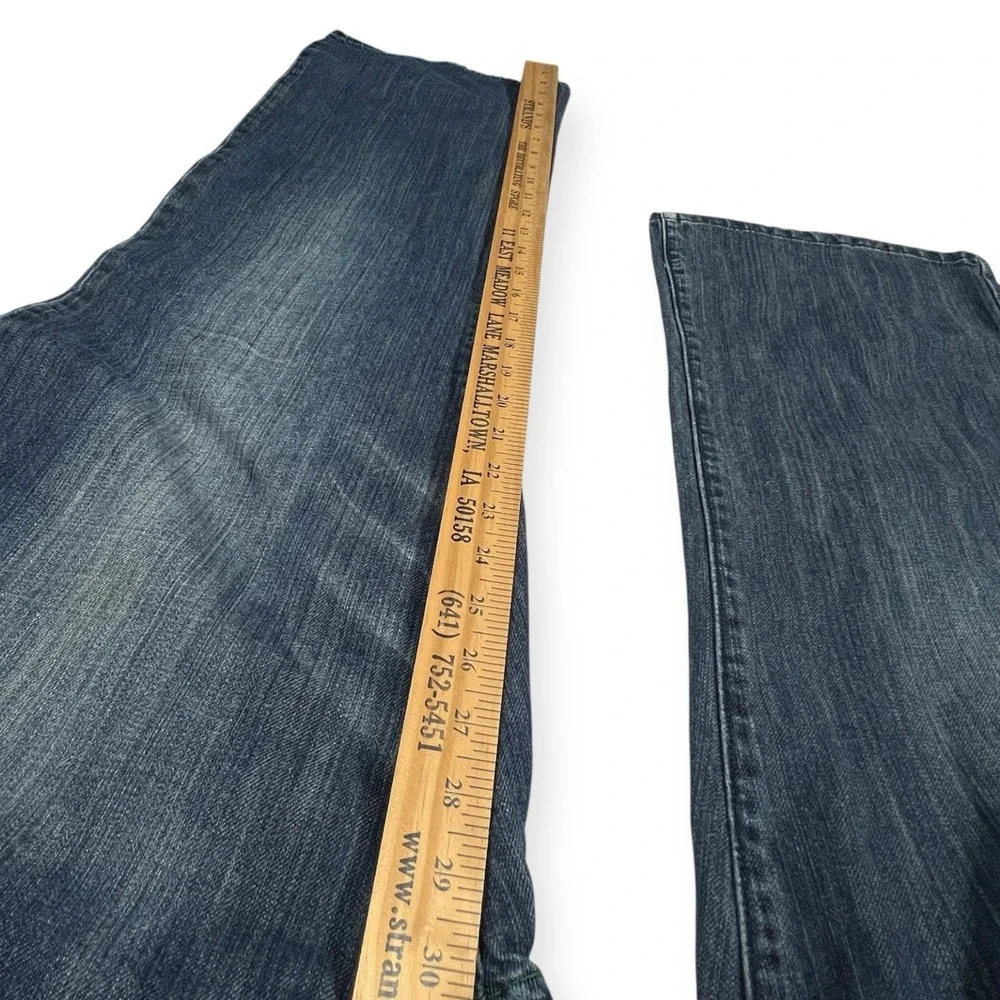 Flypaper‎ Jeans Mens 38x32 Blue Distressed Bootcut Denim Whiskered Green Thread